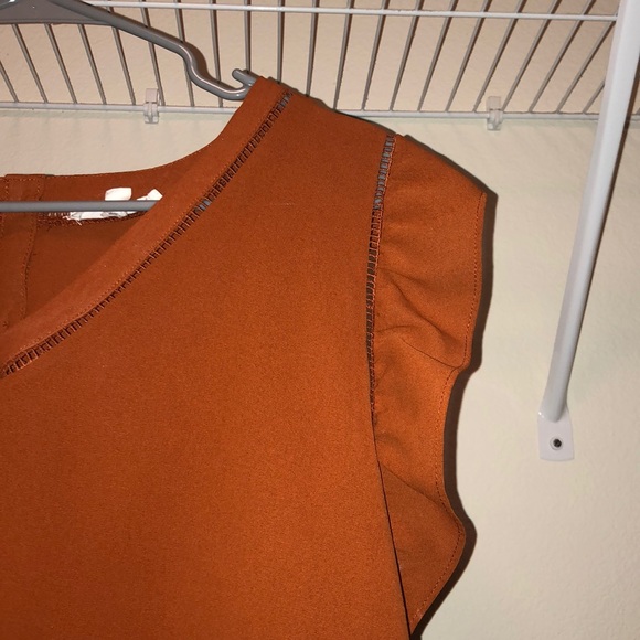 Top - Picture 2 of 2